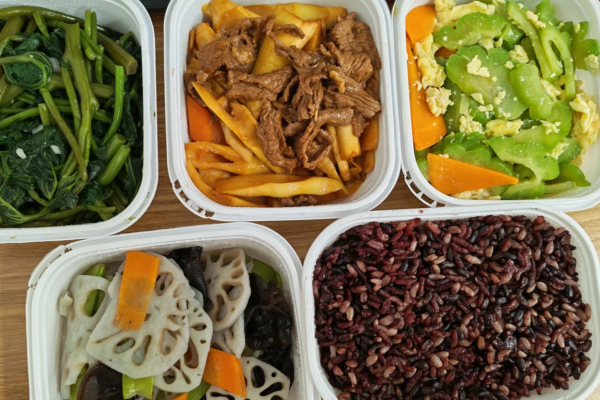 麦稻中式健康菜加盟费多少?
